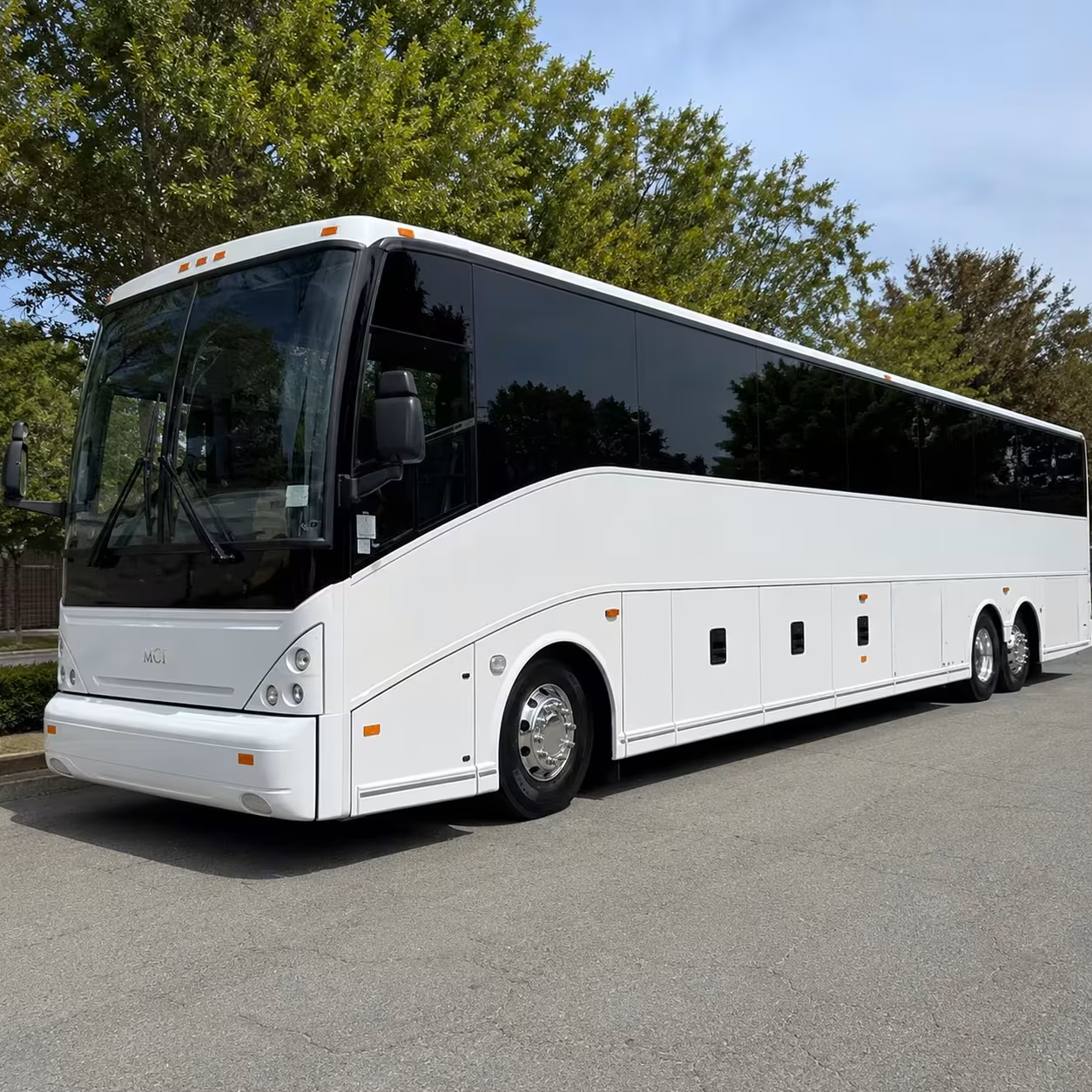 ada accessible government shuttle buses in san leandro