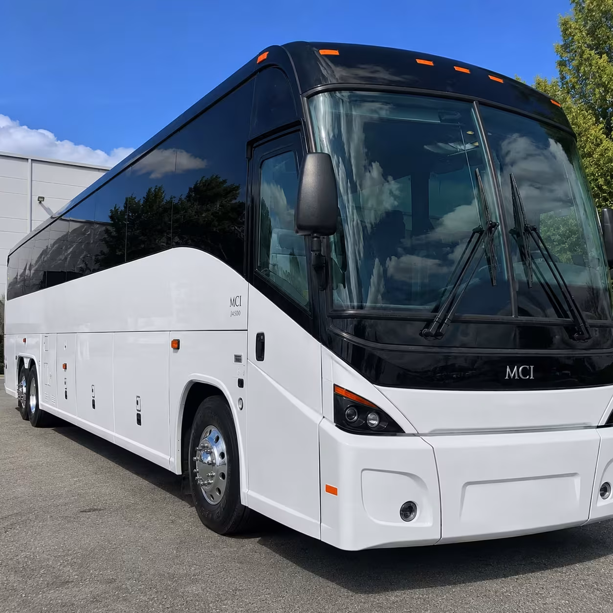 multi day bus rentals from san leandro for groups of any size