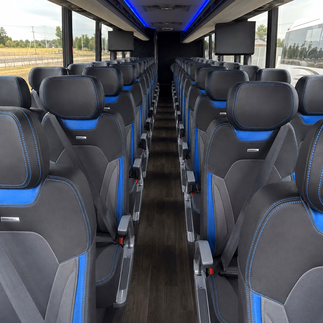 san leandro charter bus rentals for oakland museum field trips